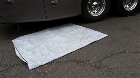 Picture of Oilinator® SUPER Extra Large (XL) Oil Only Pavement & Ground Protector®